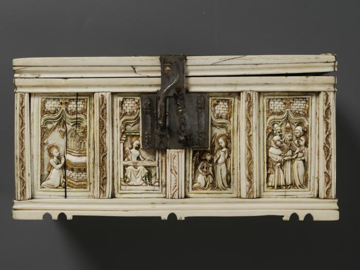 Casket, with ogee arches (coffret) (Body, front)