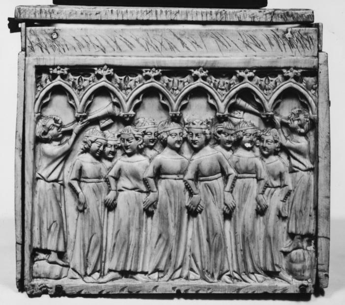 Casket with arches and quatrefoils (coffret; quatre-feuilles; frise d'arcatures) (End, right)