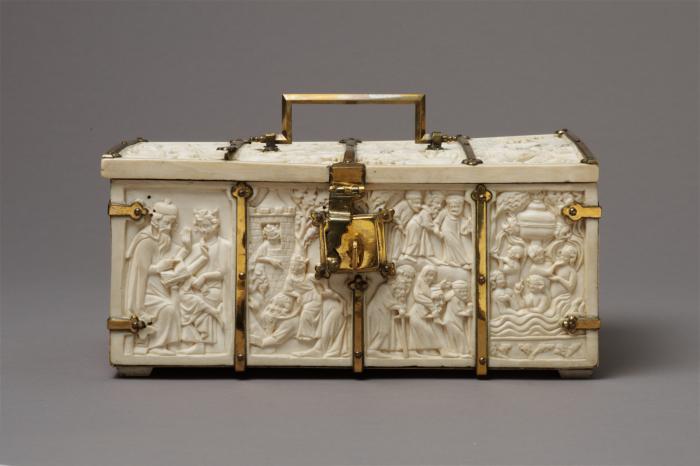 Casket (coffret) (Body, front)