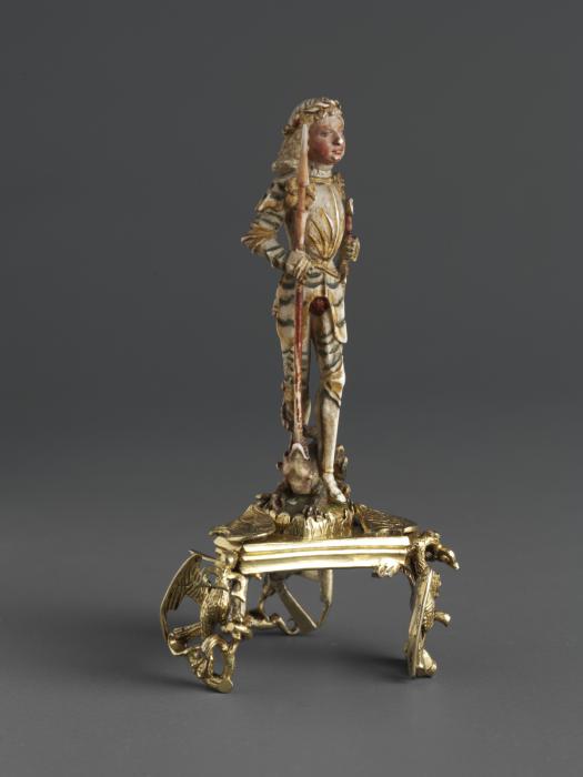 Statuette (Front)