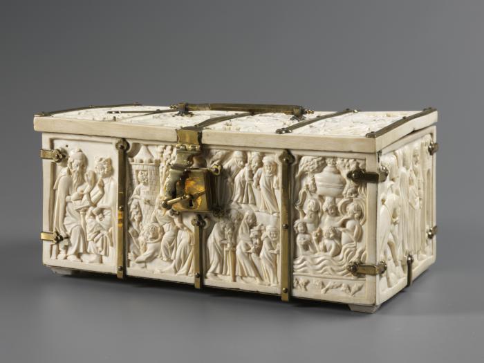 Casket (coffret) (Body, front)