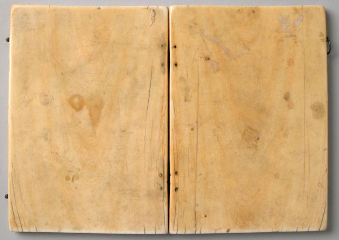 Diptych, 2 registers, 6 arches across (colonnettes; frise d'arcatures) (Back)