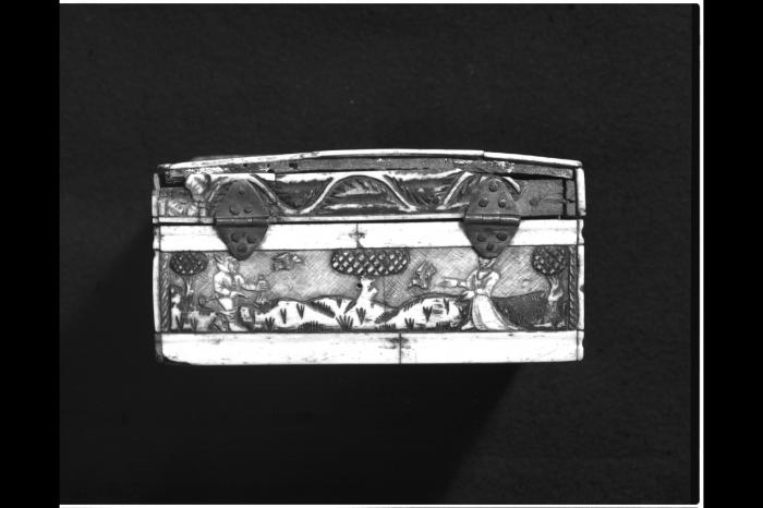 Box (boite) (Body, back)