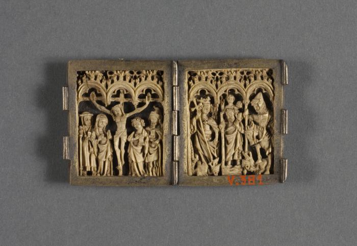 Openwork diptych, 1 register, 3 arches across (frise d'arcatures; plaquettes ajourées) (Front)