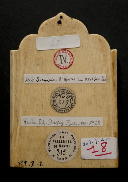 Panel, 1 register, 1 arch across (Back)