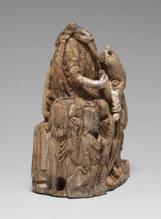Statuette (Side, right)