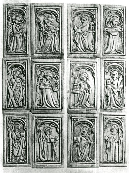 12 panels (fragments of a box; boite), 1 register, 1 arch across (Front)