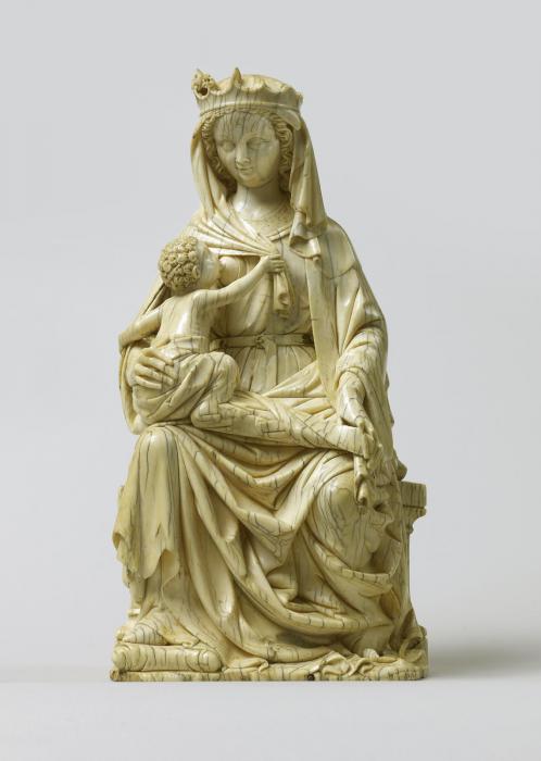 Statuette (Front)