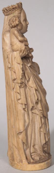Statuette (Side)