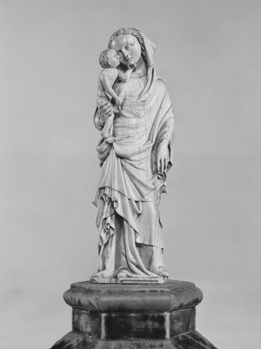 Statuette (Front)