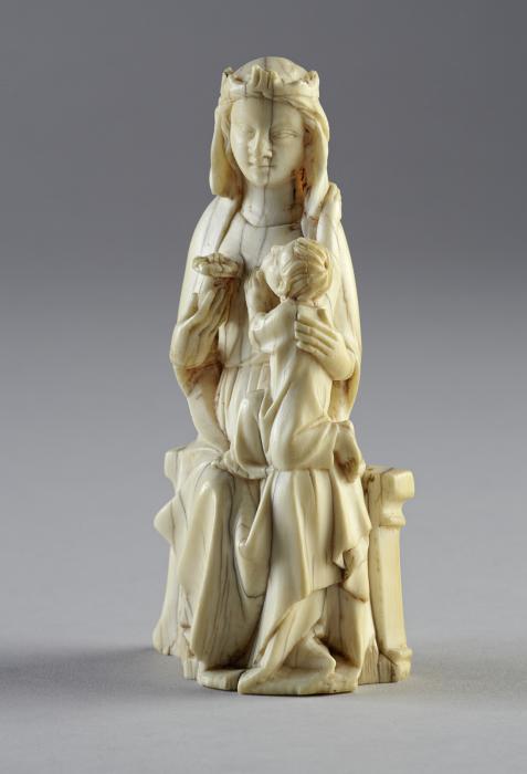 Statuette (Front)