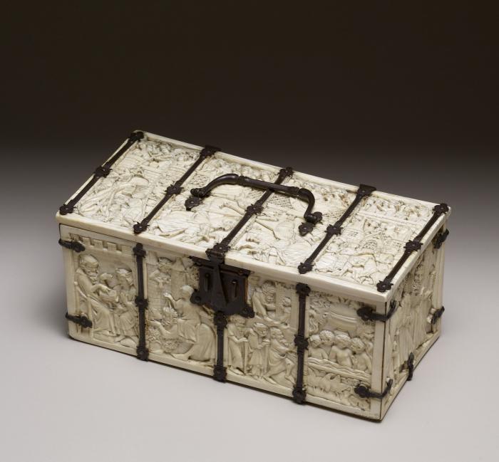 Casket (coffret) (Front)