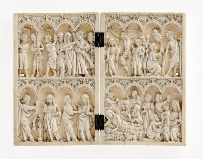 Diptych, 2 registers, 4 arches across (frise d'arcatures) (Front)