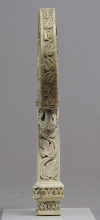 Head of crozier (crosse) (Front)