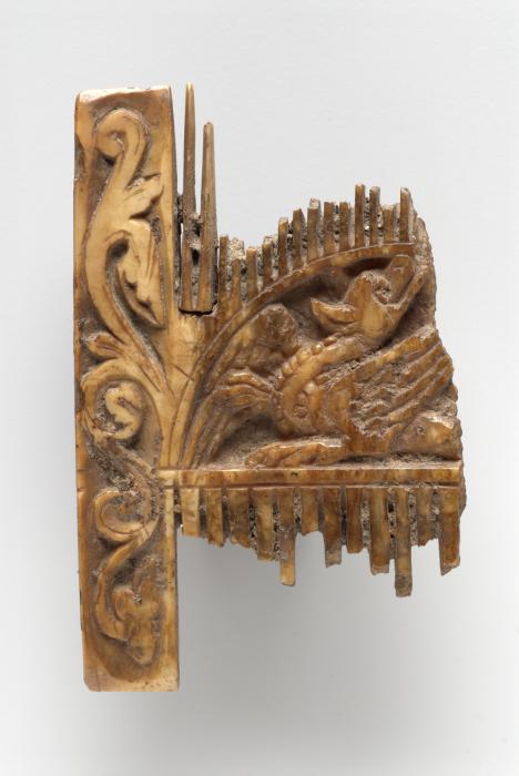 Comb (fragment; peigne double) (Side 1)