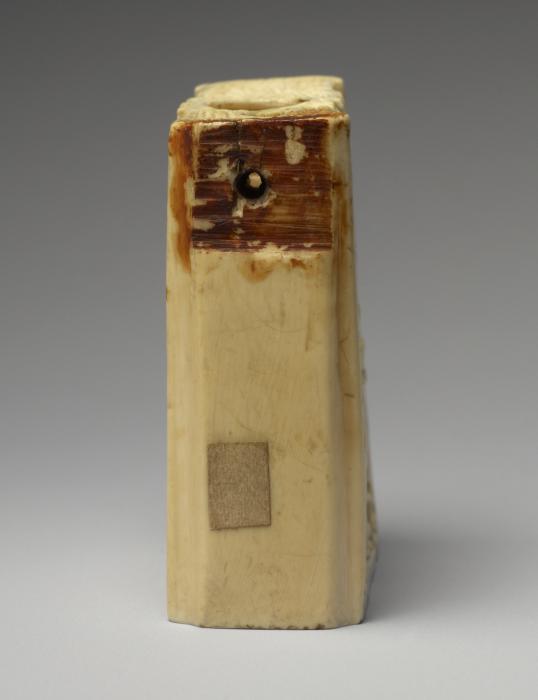 Head of crozier (fragment; crosse; colonnettes) (Side)
