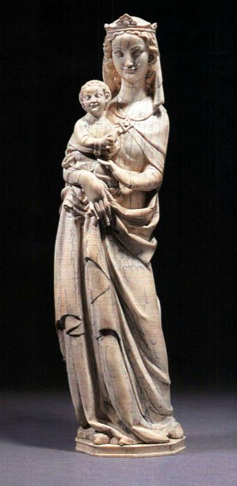 Statuette (Front)