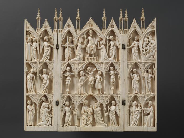 Triptych with gables, 3 registers, with arches across (frise d'arcatures; colonnettes) (Front, open)