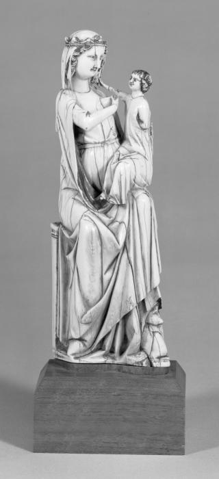Statuette (Front)