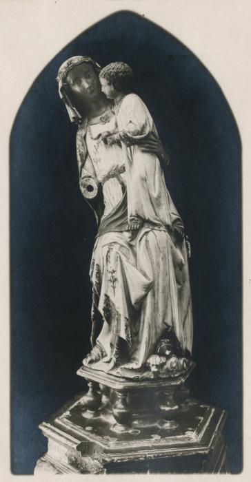 Statuette (Front)