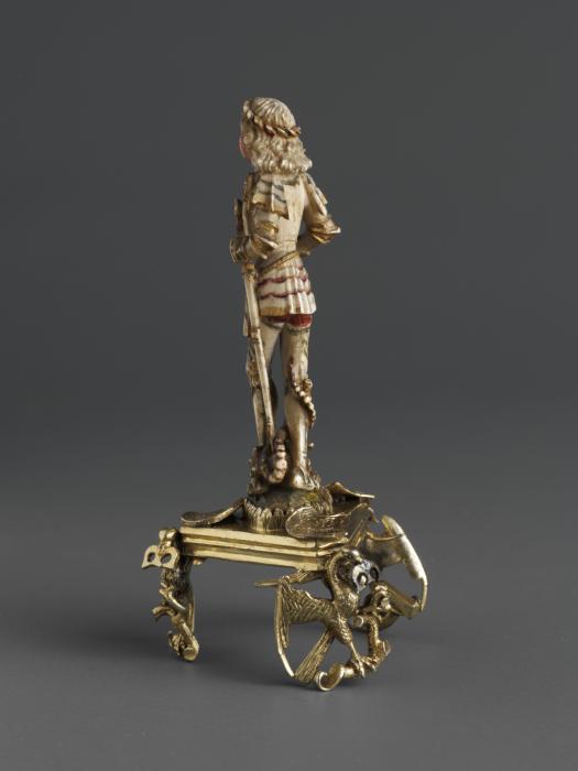 Statuette (Side)