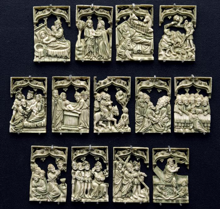 Openwork panel (fragment), 1 register, 1 ogee arch across (plaquettes ajourées) (Group)