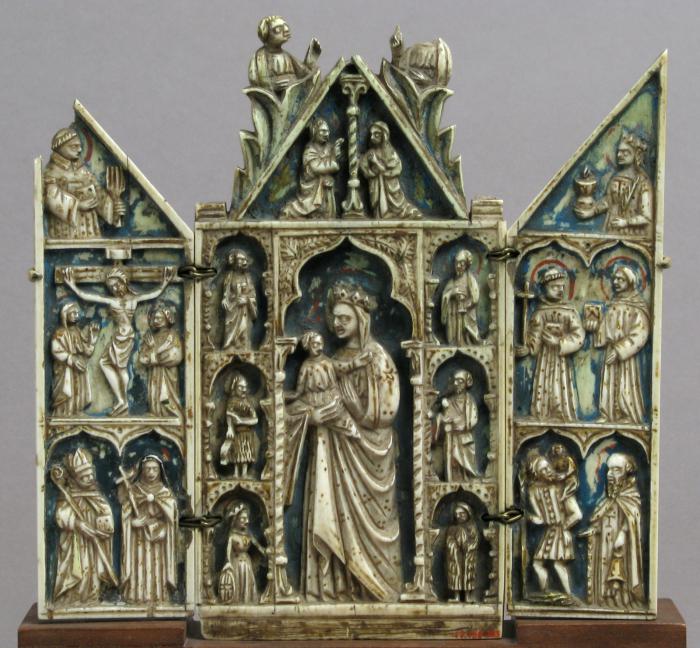Gabled triptych, with arches (Front)