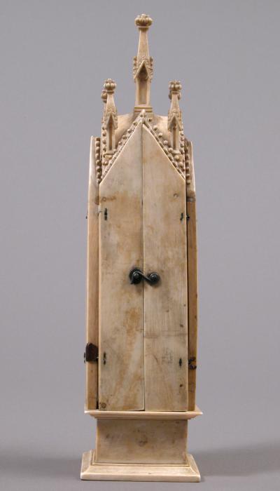 Gabled polyptych (tabernacle) (Front, closed)