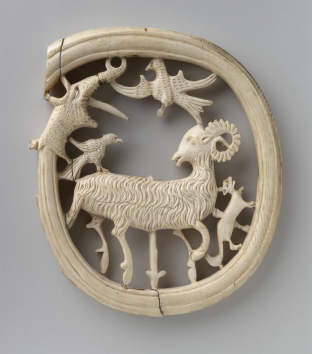 Head of crozier (crosse) (Front)