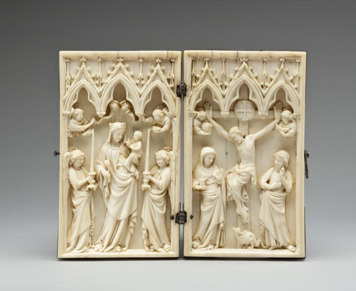 Diptych, 1 register, 3 arches across (frise d'arcatures; plaquettes) (Front)