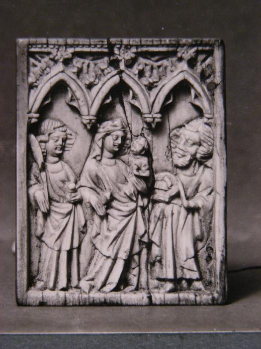 Wing, left (fragment of a diptych), 1 register, 3 arches across (plaquette; frise d'arcatures) (Front)