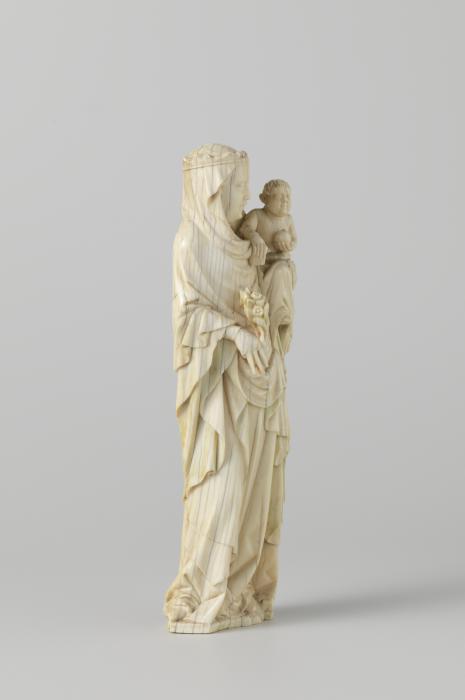 Statuette (Side)