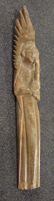 Relief (appliqué) (Front)