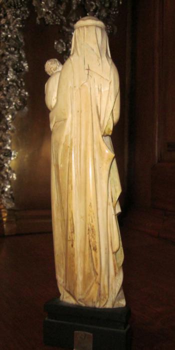 Statuette; known as 'Vierge de Mgr. Cantineau' (Back)