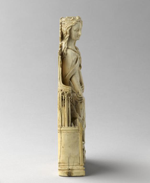 Relief (appliqué) (Side)