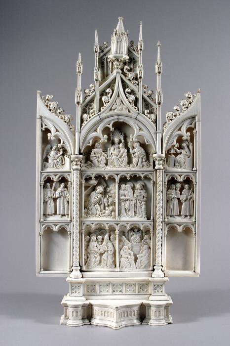 Triptych, 3 registers, with arches (tabernacle; colonnettes; frise d'arcatures) (Front, open)