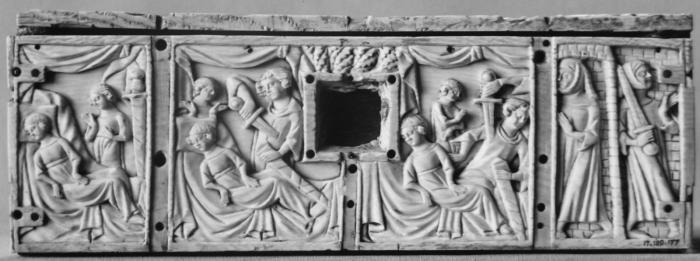 Casket, with quatrefoils (coffret; quatre-feuilles) (Front)