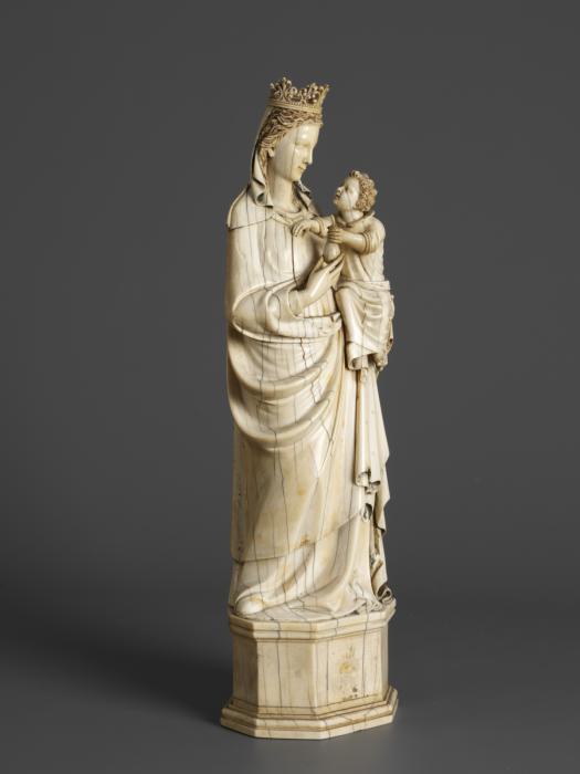 Statuette (Side)