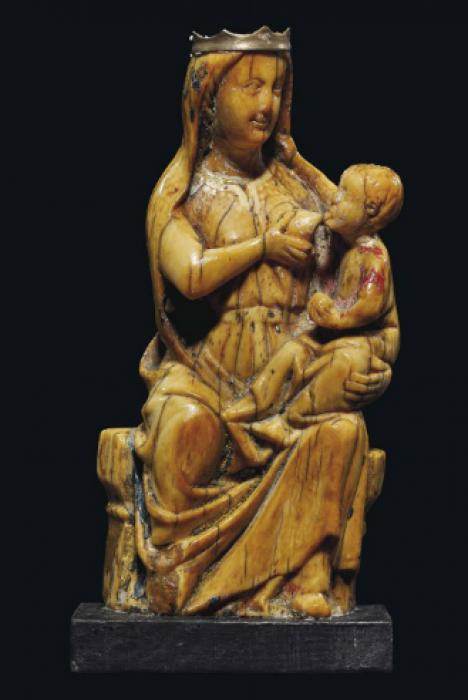 Statuette (Front)