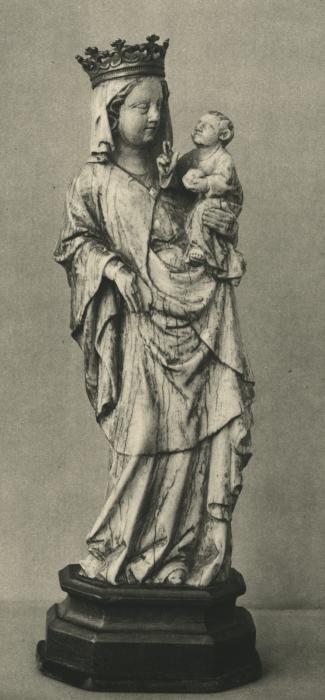 Statuette (Front)