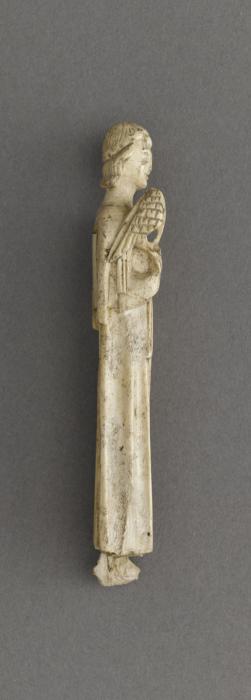 Hair parter (gravoir) or knife handle (manche de couteau) (Side)