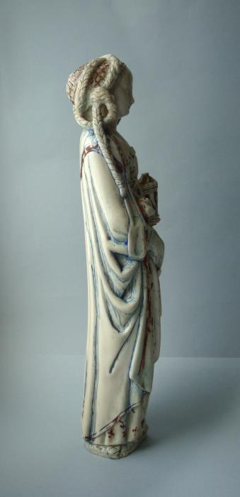 Statuette (Side)