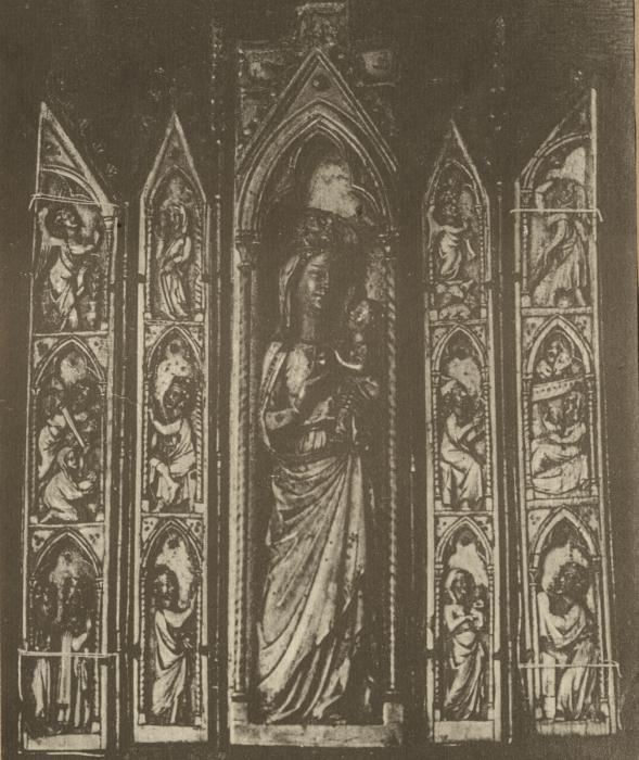 Gabled polyptych, with arches (tabernacle; colonnettes) (Front)