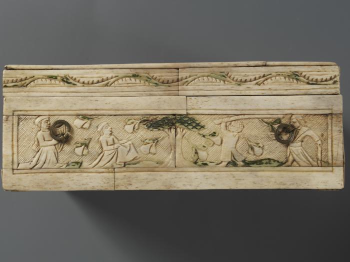 Box (boite) (End, left)