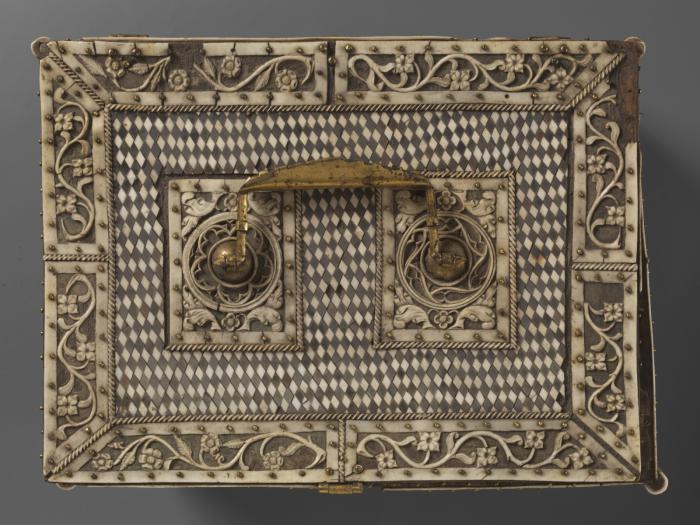 Casket with openwork panels (coffret; plaques ajourées) (Lid)