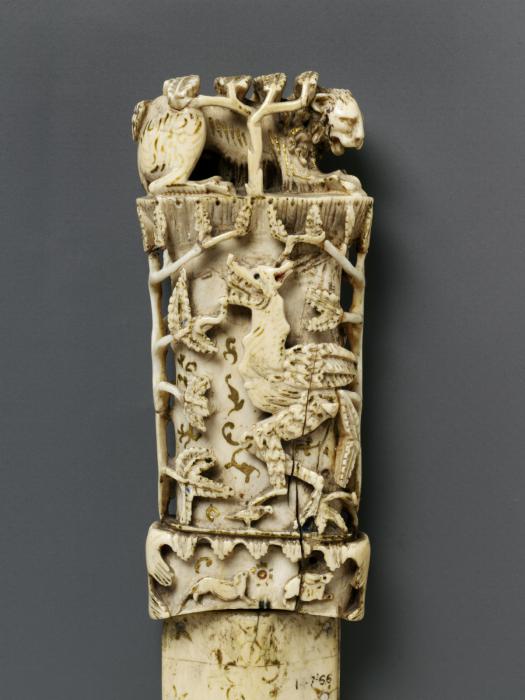 Dagger handle and sheath (Detail)