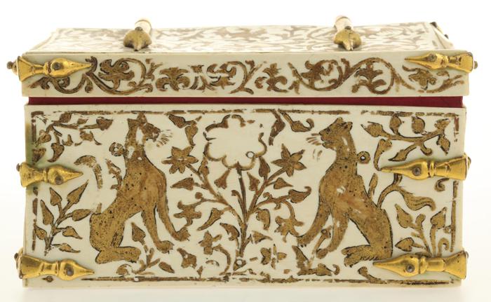 Painted casket (coffret) (Body, front)