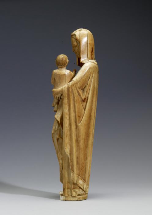 Statuette (Side)