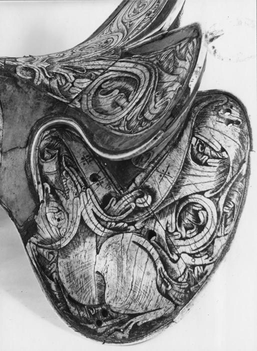 Saddle (selle) (Left side, detail)