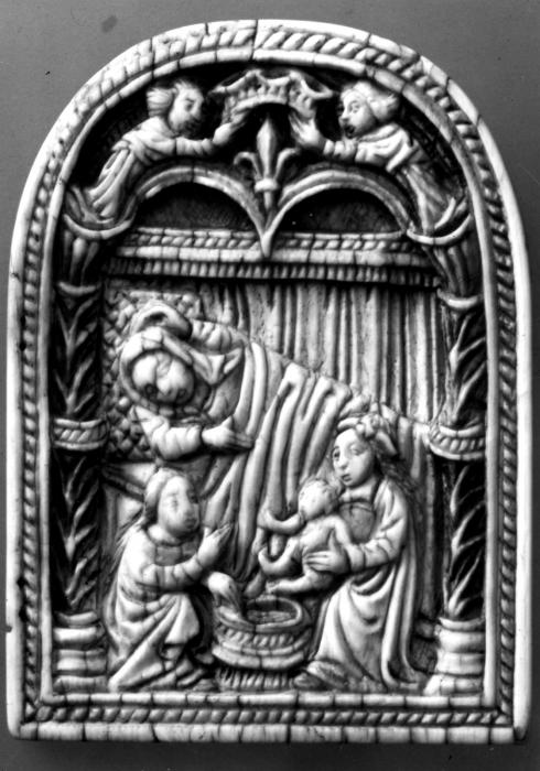 Rounded-top panel (possibly a pax), 1 register, 2 arches across (baiser de paix?) (Front)